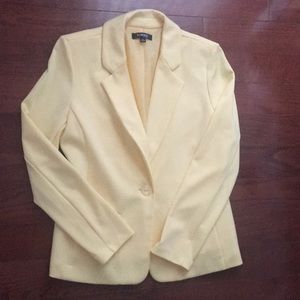 NWOT:  Women knit blazer.